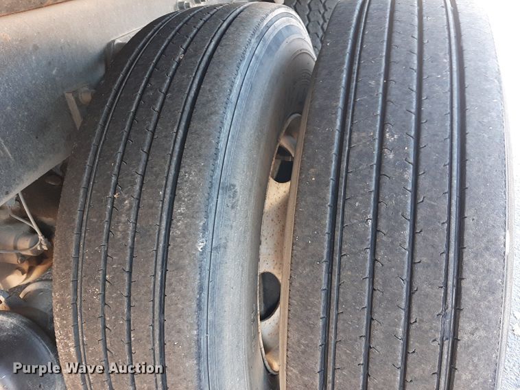 image for item OF9593 2002 Sterling LT7501  crane truck