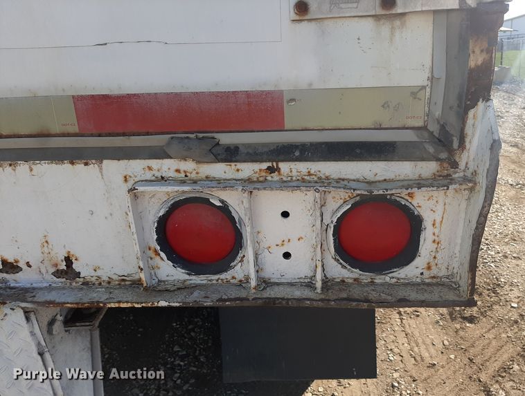 image for item OF9612 2006 Wabash  dry van trailer