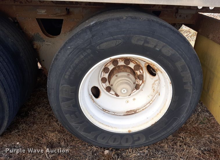 image for item OF9613 2005 Wabash  dry van trailer