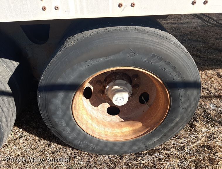 image for item OF9613 2005 Wabash  dry van trailer