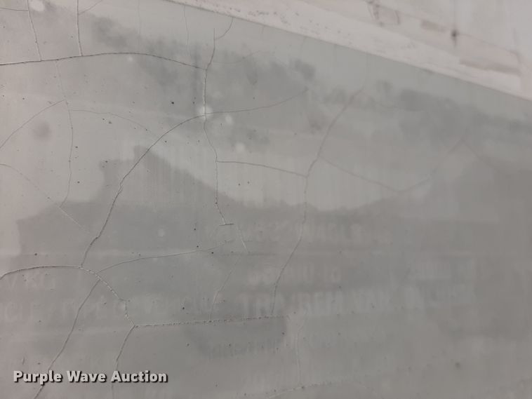 image for item OF9613 2005 Wabash  dry van trailer