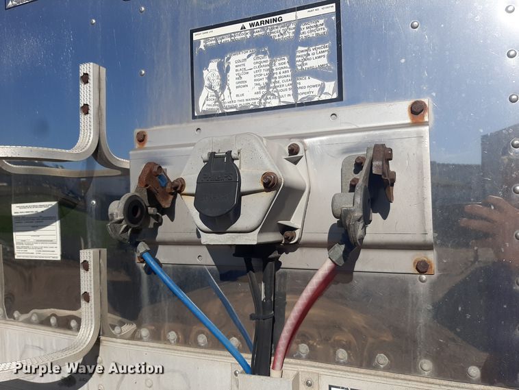 image for item OF9614 2004 Great Dane  dry van trailer