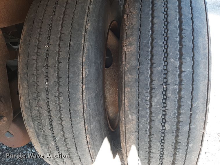 image for item OF9614 2004 Great Dane  dry van trailer