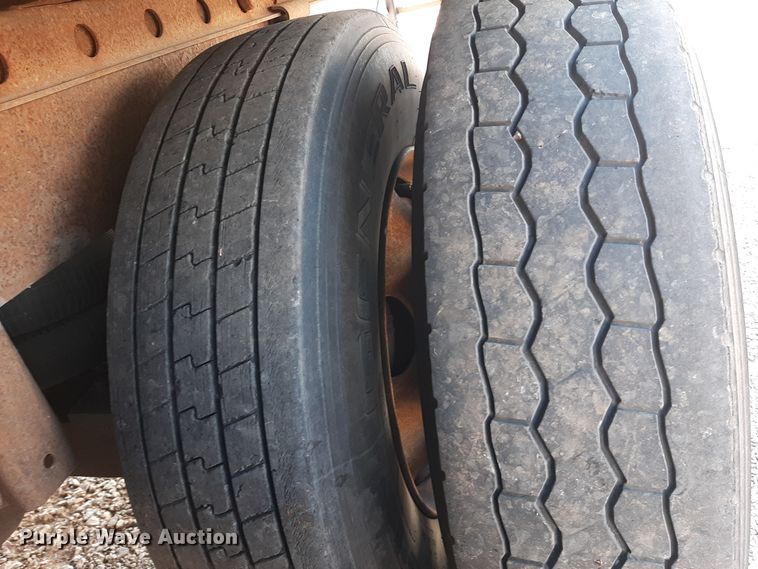 image for item OF9615 2004 Great Dane  dry van trailer