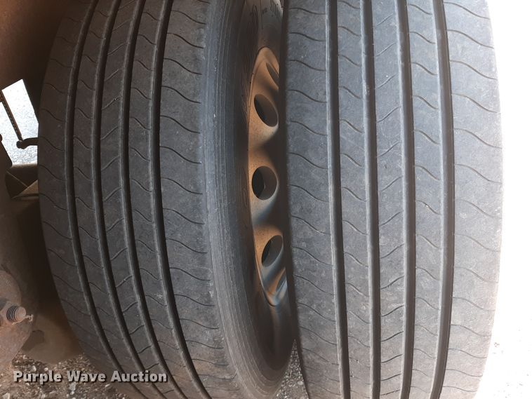 image for item OF9616 2004 Great Dane  dry van trailer