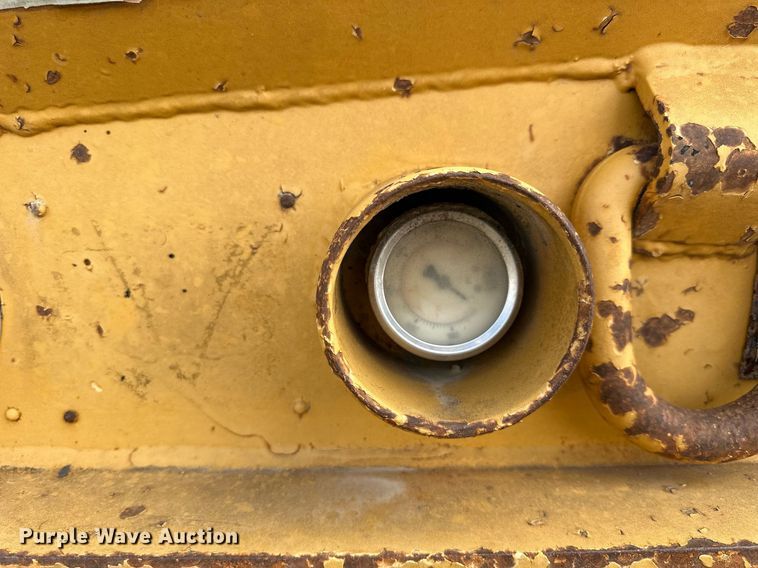 image for item OK9170 1986 Load King 403/4DFP  lowboy equipment trailer