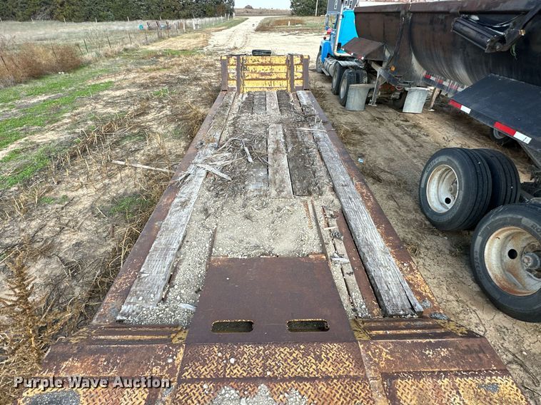 image for item OK9170 1986 Load King 403/4DFP  lowboy equipment trailer