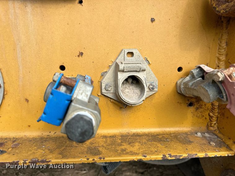 image for item OK9170 1986 Load King 403/4DFP  lowboy equipment trailer