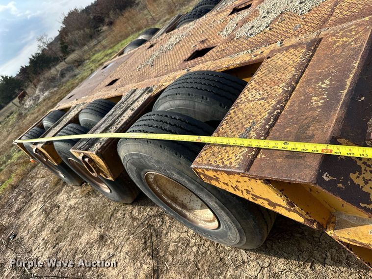 image for item OK9170 1986 Load King 403/4DFP  lowboy equipment trailer