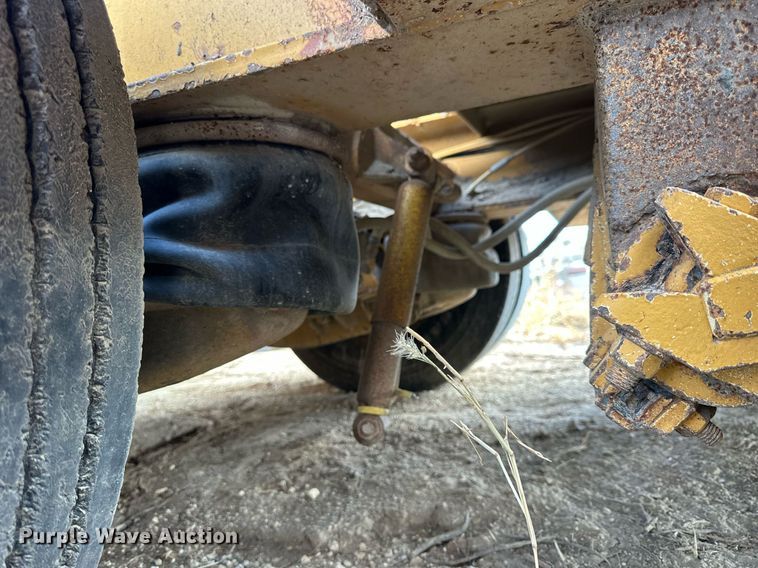 image for item OK9170 1986 Load King 403/4DFP  lowboy equipment trailer