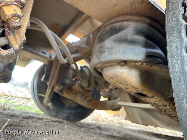 image for item OK9170 1986 Load King 403/4DFP  lowboy equipment trailer