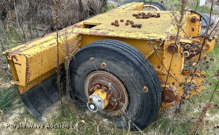 image for item OK9170 1986 Load King 403/4DFP  lowboy equipment trailer