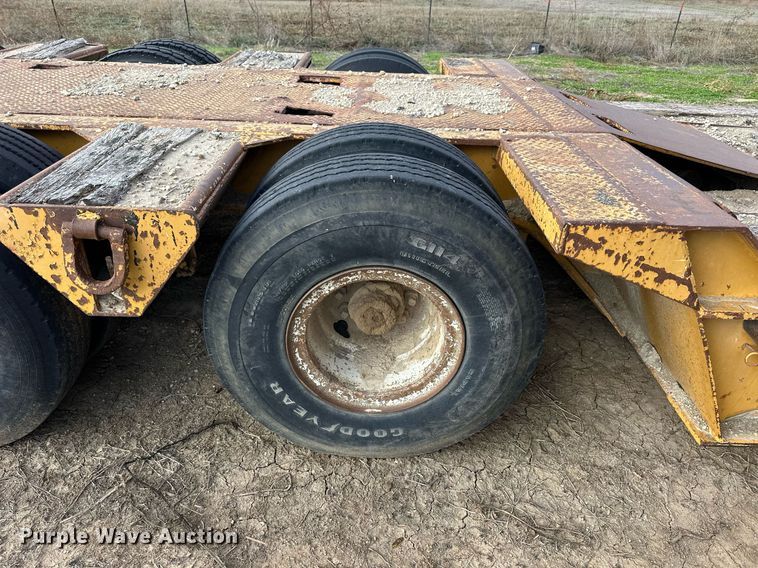 image for item OK9170 1986 Load King 403/4DFP  lowboy equipment trailer