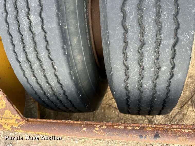 image for item OK9170 1986 Load King 403/4DFP  lowboy equipment trailer