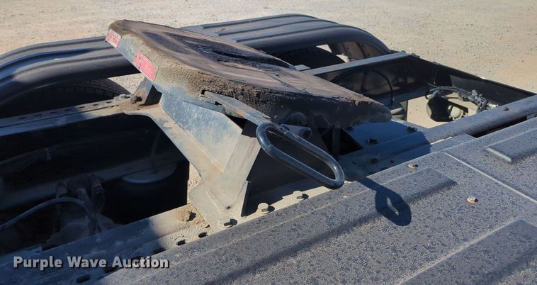 image for item OL9140 2017 Peterbilt 579 semi truck