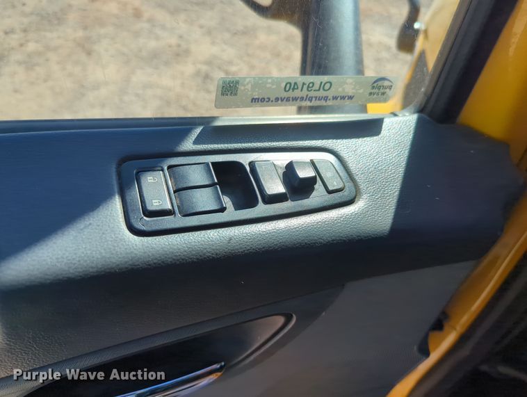 image for item OL9140 2017 Peterbilt 579 semi truck