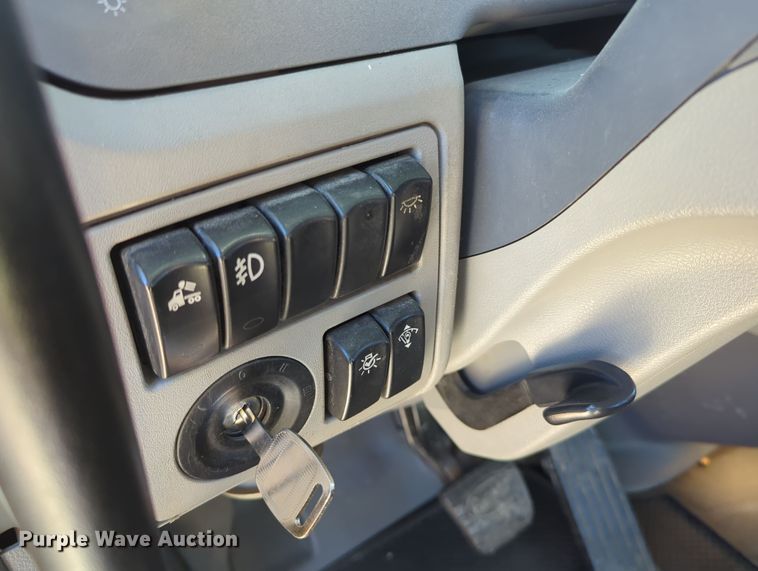 image for item OL9140 2017 Peterbilt 579 semi truck