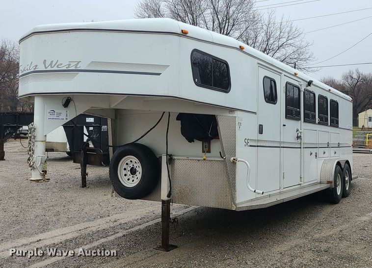image for item DK4179 2000 Trails West  horse trailer