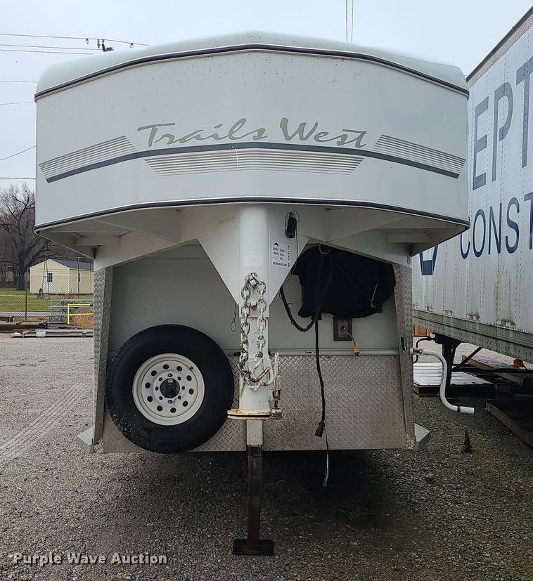 image for item DK4179 2000 Trails West  horse trailer