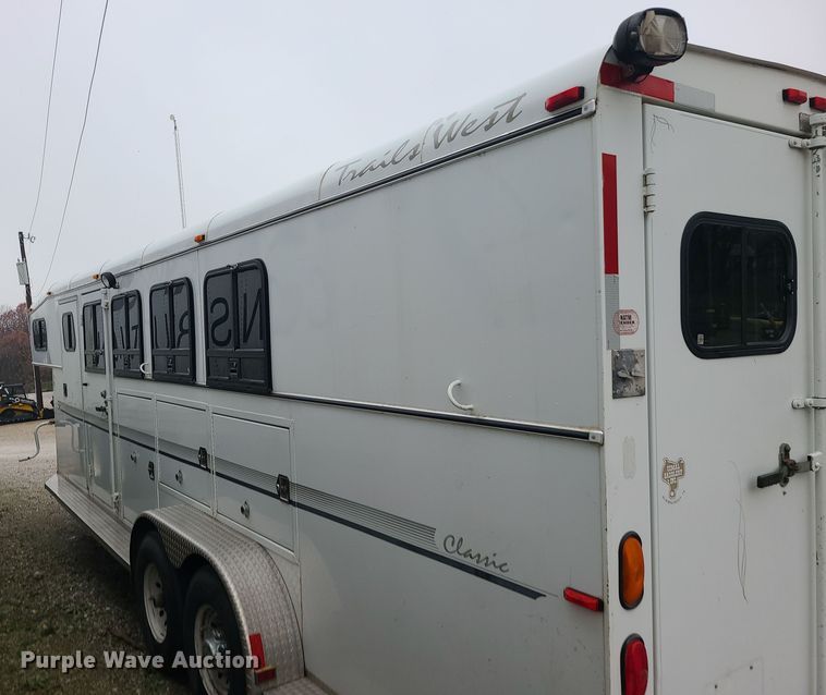 image for item DK4179 2000 Trails West  horse trailer
