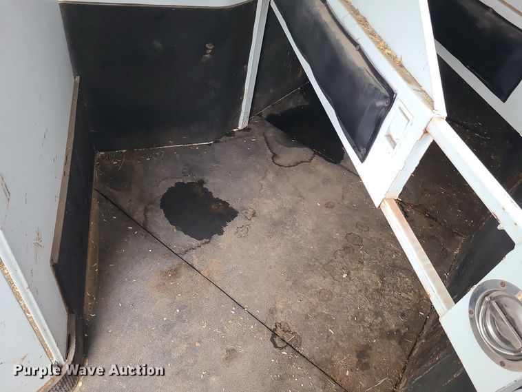 image for item DK4179 2000 Trails West  horse trailer