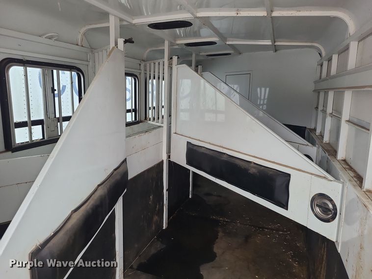 image for item DK4179 2000 Trails West  horse trailer