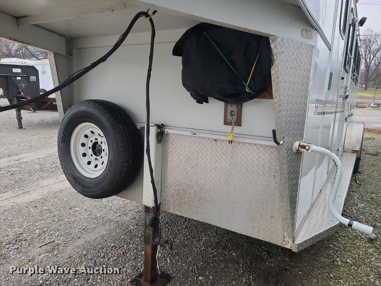 image for item DK4179 2000 Trails West  horse trailer