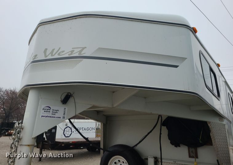 image for item DK4179 2000 Trails West  horse trailer