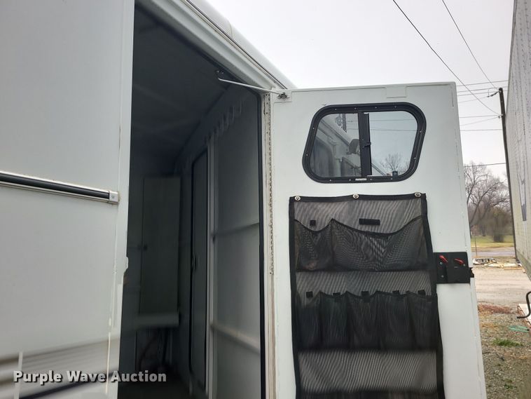 image for item DK4179 2000 Trails West  horse trailer