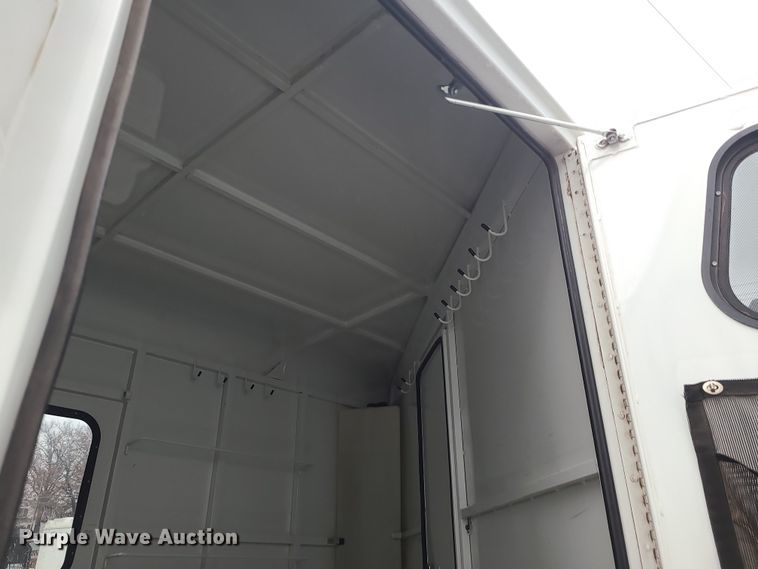 image for item DK4179 2000 Trails West  horse trailer