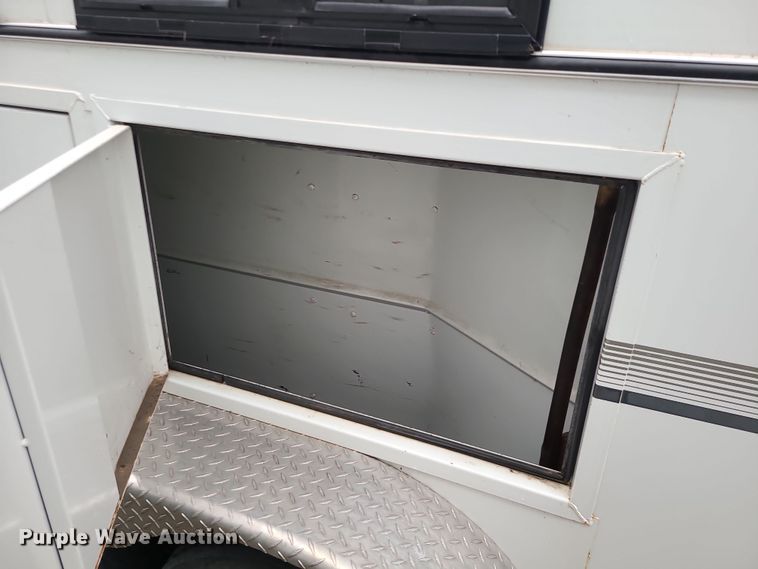 image for item DK4179 2000 Trails West  horse trailer