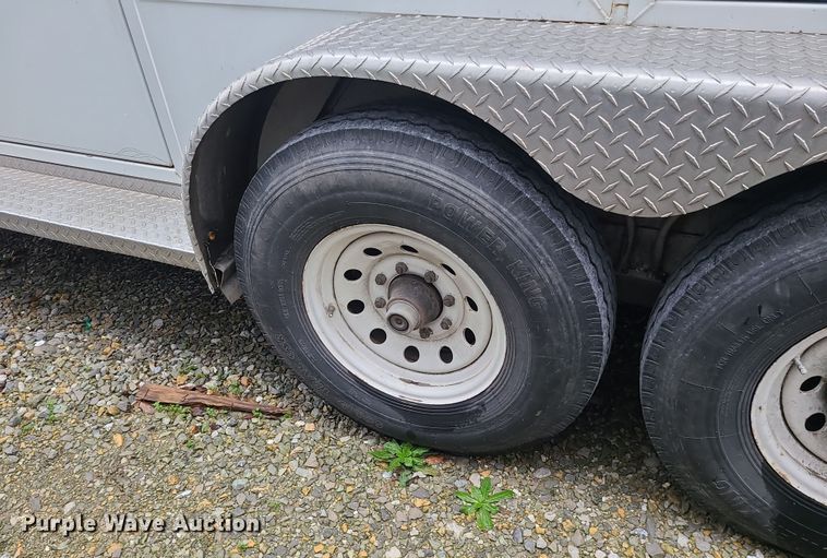 image for item DK4179 2000 Trails West  horse trailer