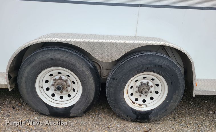 image for item DK4179 2000 Trails West  horse trailer