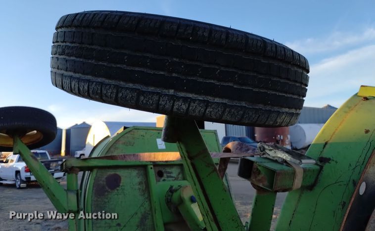 image for item DK8935 John Deere 1508  batwing rotary mower