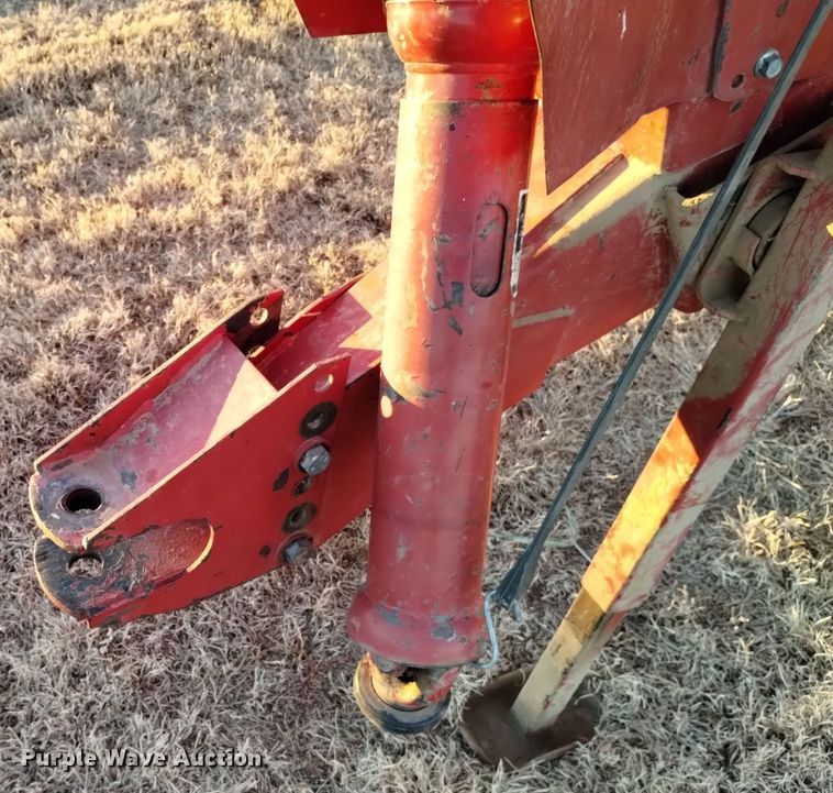 image for item DK8936 New Holland 855  round baler