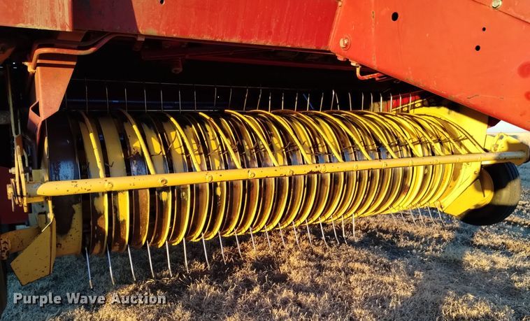 image for item DK8936 New Holland 855  round baler