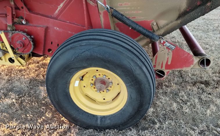 image for item DK8936 New Holland 855  round baler