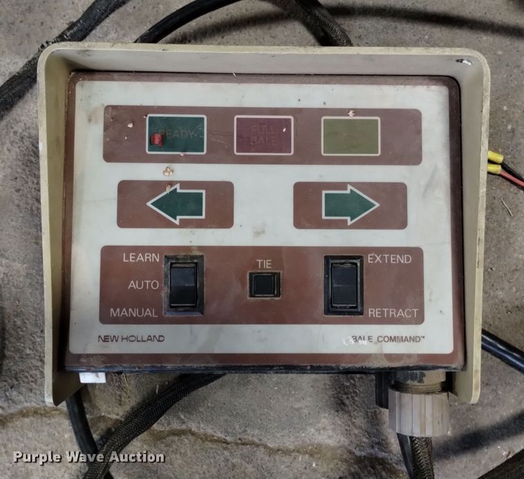 image for item DK8936 New Holland 855  round baler