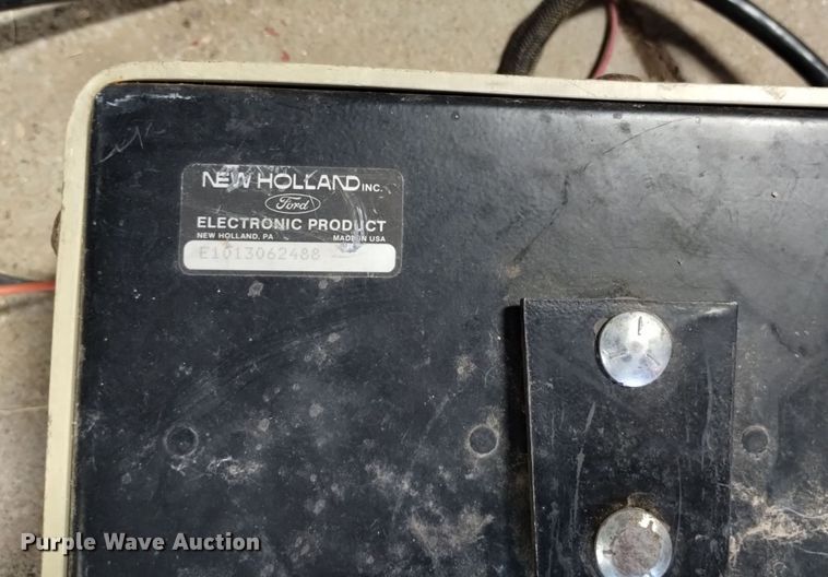 image for item DK8936 New Holland 855  round baler