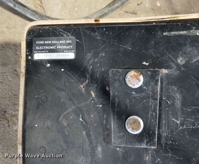 image for item DK8936 New Holland 855  round baler