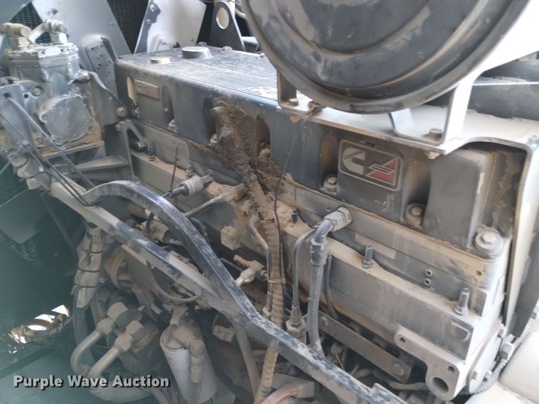 image for item DK8937 1996 Gleaner R72  combine