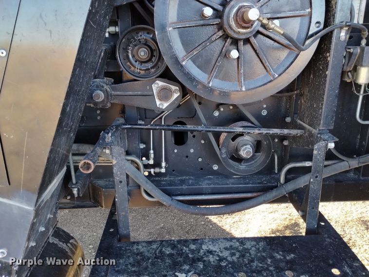 image for item DK8937 1996 Gleaner R72  combine