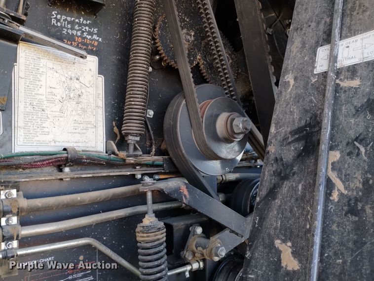 image for item DK8937 1996 Gleaner R72  combine