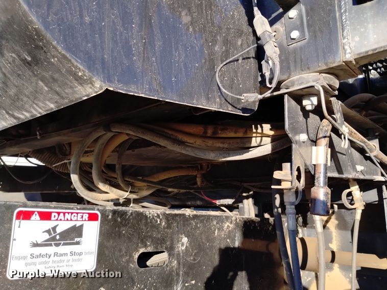 image for item DK8937 1996 Gleaner R72  combine