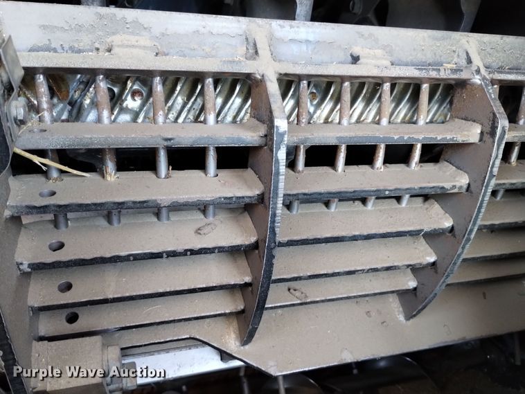 image for item DK8937 1996 Gleaner R72  combine