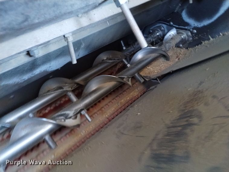 image for item DK8937 1996 Gleaner R72  combine