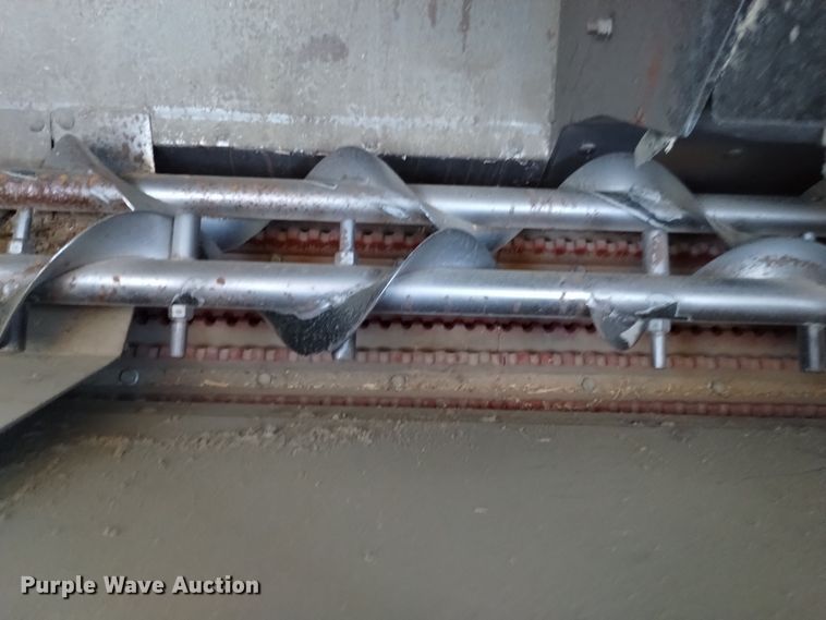 image for item DK8937 1996 Gleaner R72  combine