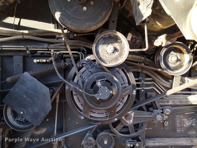 image for item DK8937 1996 Gleaner R72  combine