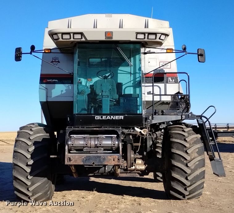 image for item DK8938 1998 Gleaner R72  combine