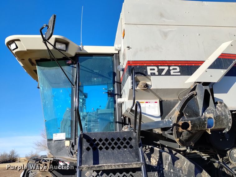 image for item DK8938 1998 Gleaner R72  combine